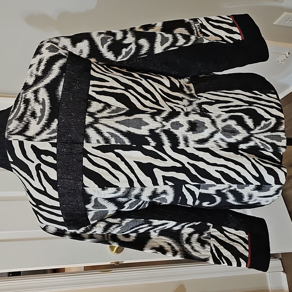 Jacket - Picture 9 of 16